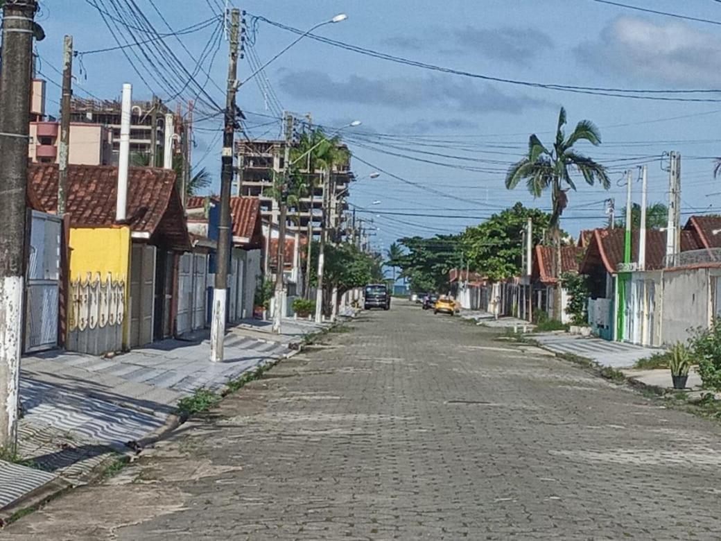*Lindíssima casa com 3 suítes próximo da praia* Praia Grande (Santos) Exterior foto
