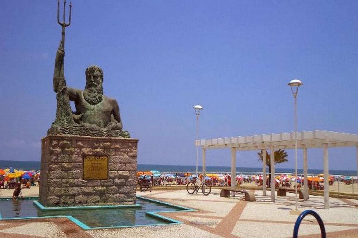 *Lindíssima casa com 3 suítes próximo da praia* Praia Grande (Santos) Exterior foto